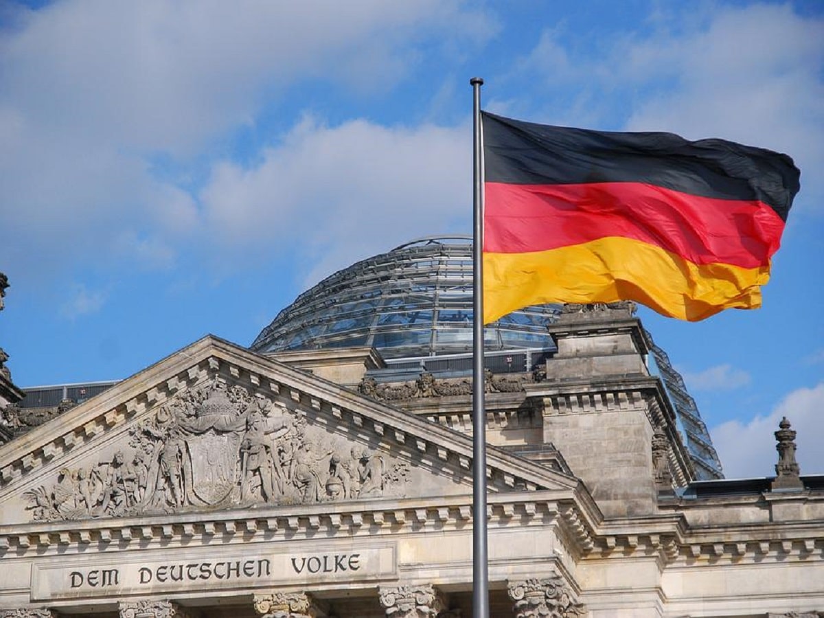 Parliament-Berlin-Government-Building-Bundestag-Germanty-min
